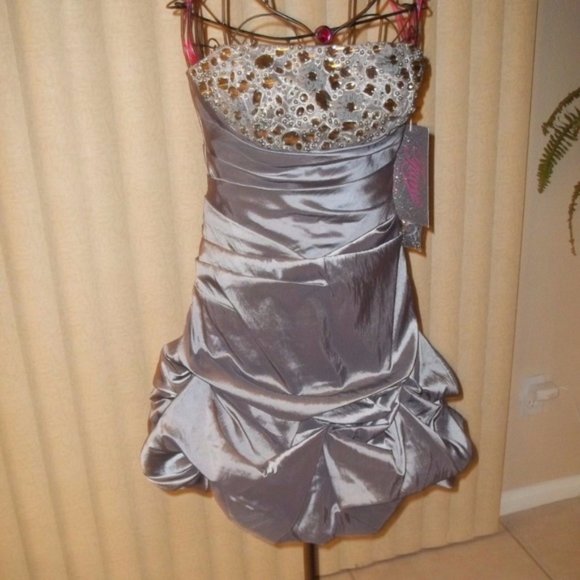 *FINAL PRICE* Silver Taffeta Strapless Embellish Short Dress 4 - Picture 2 of 9